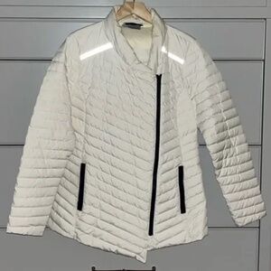 ATHLETA So Down Asymmetric Hem Ivory Puffer Jacket